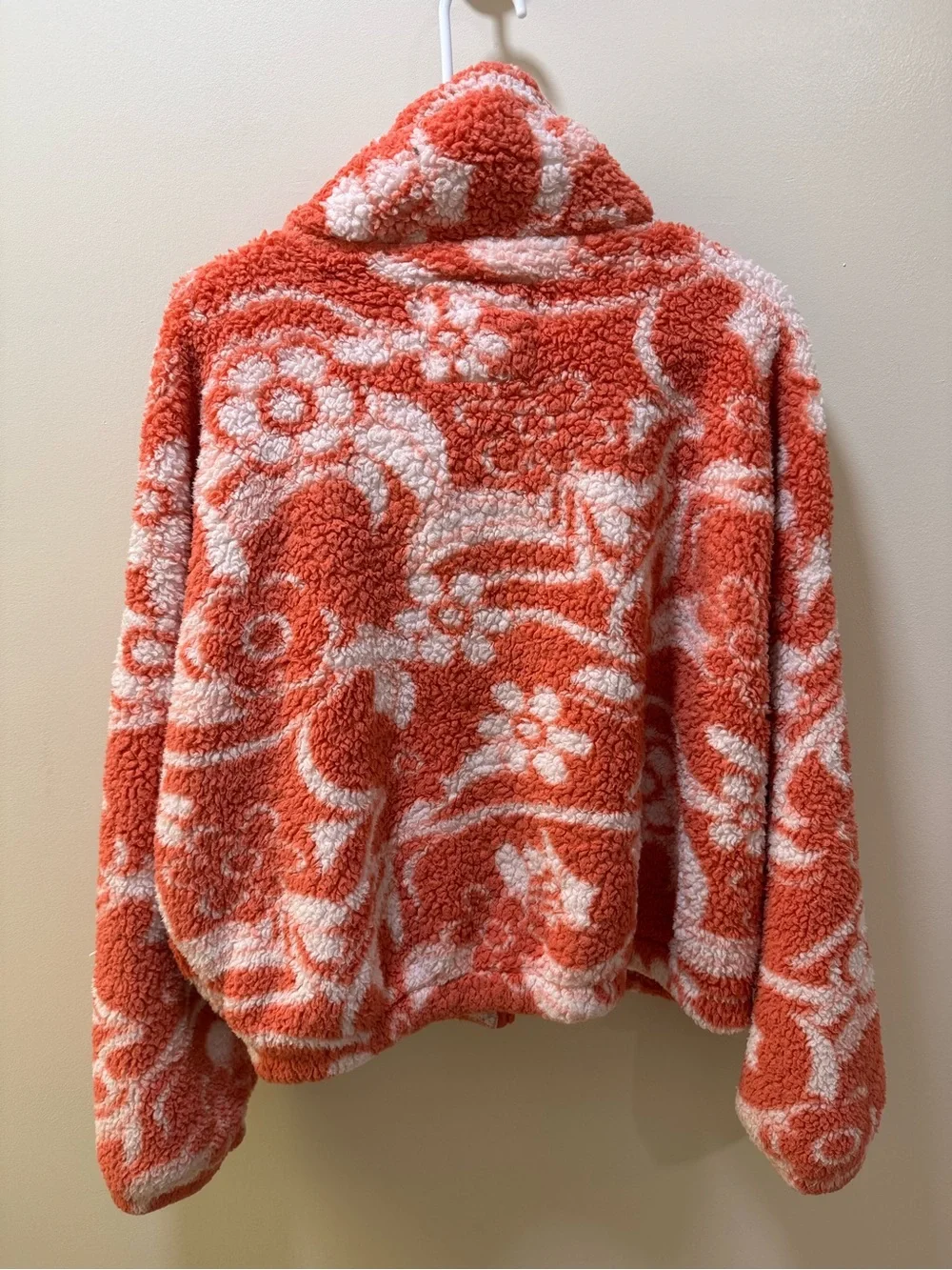 American Eagle Zip-Up Bear Hug Sherpa Huggable Sweatshirt Red XS/S